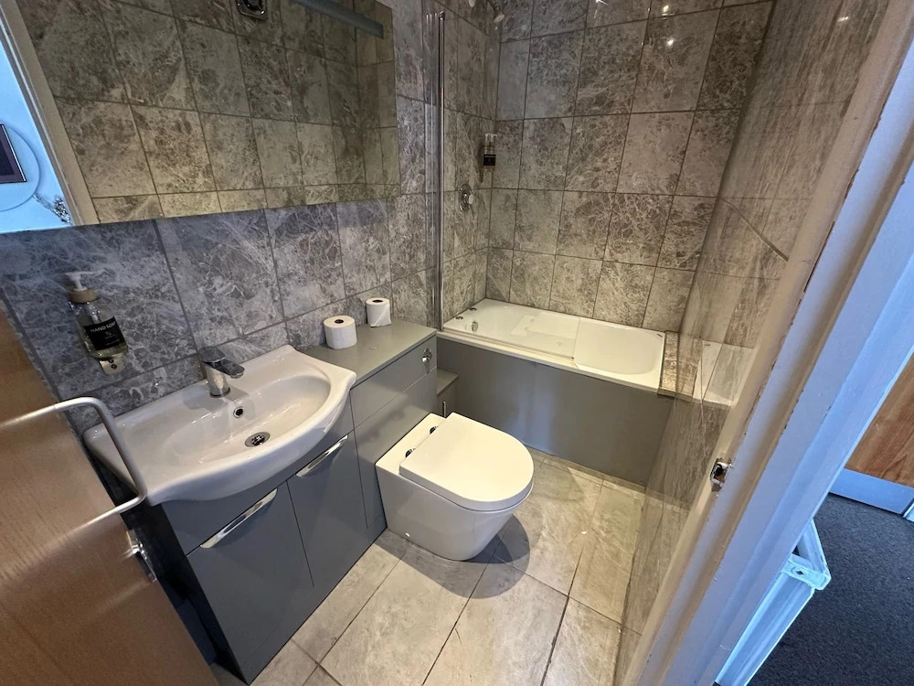 Двухместный номер Standard двуспальная кровать в Somerset Hotel Baker Street London
