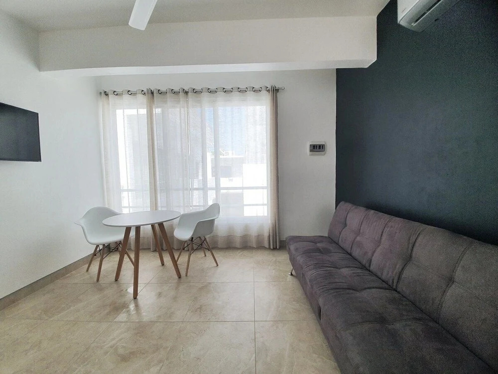 3 Bedrooms Family Apartment