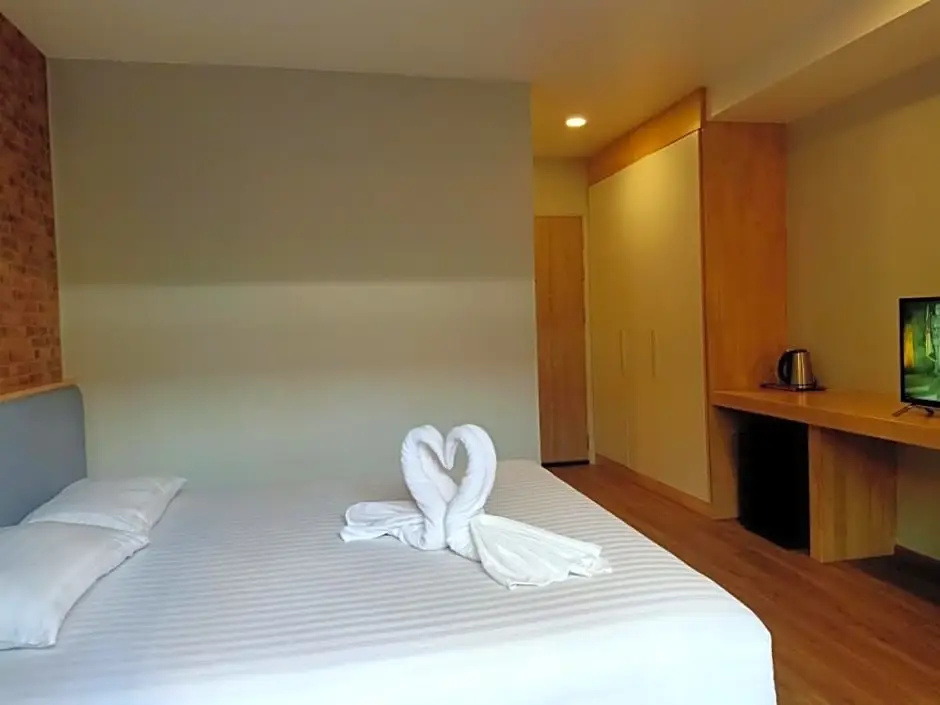 Superior Double room (full double bed)