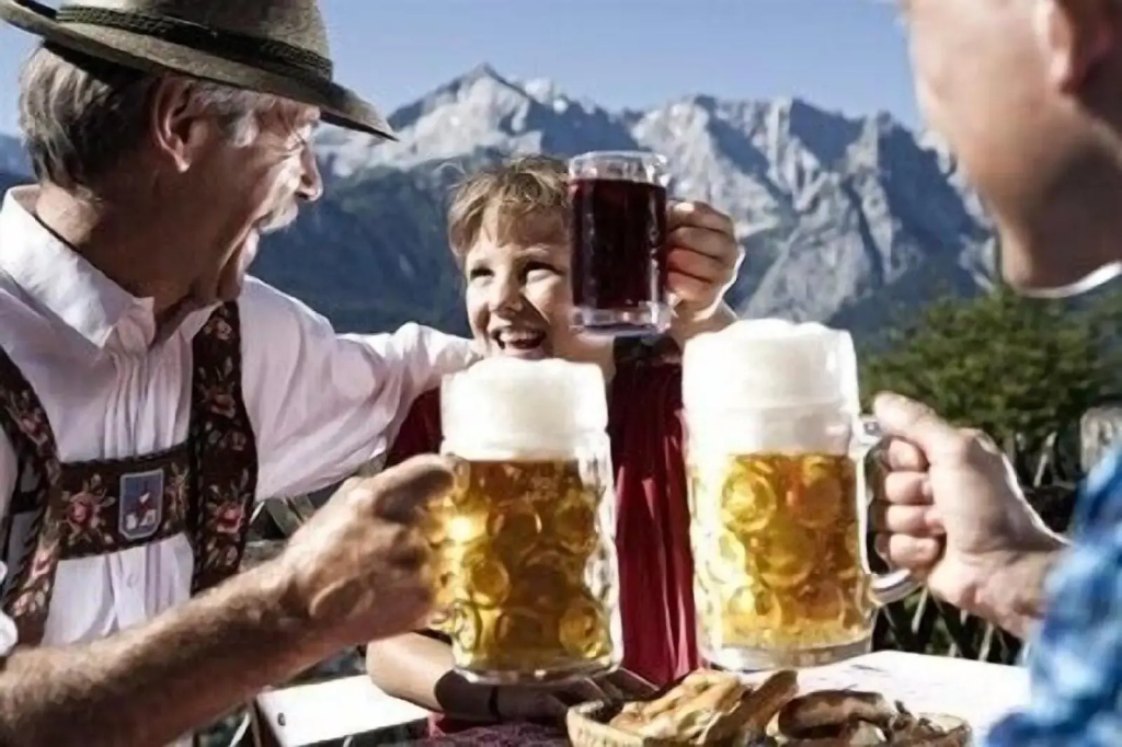 Hotel Roter Hahn - Bed & Breakfast - Général