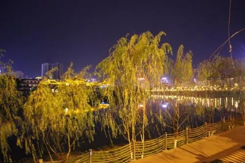 Beach & Waterfront