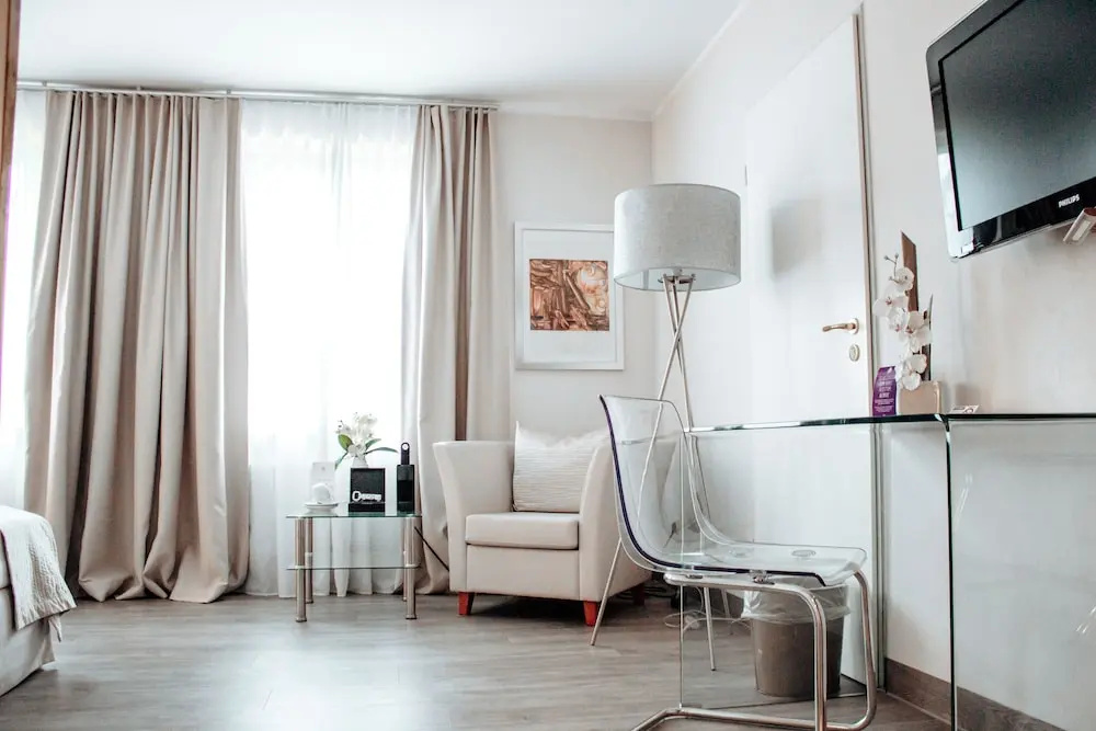 Superior Double room with park view (full double bed)