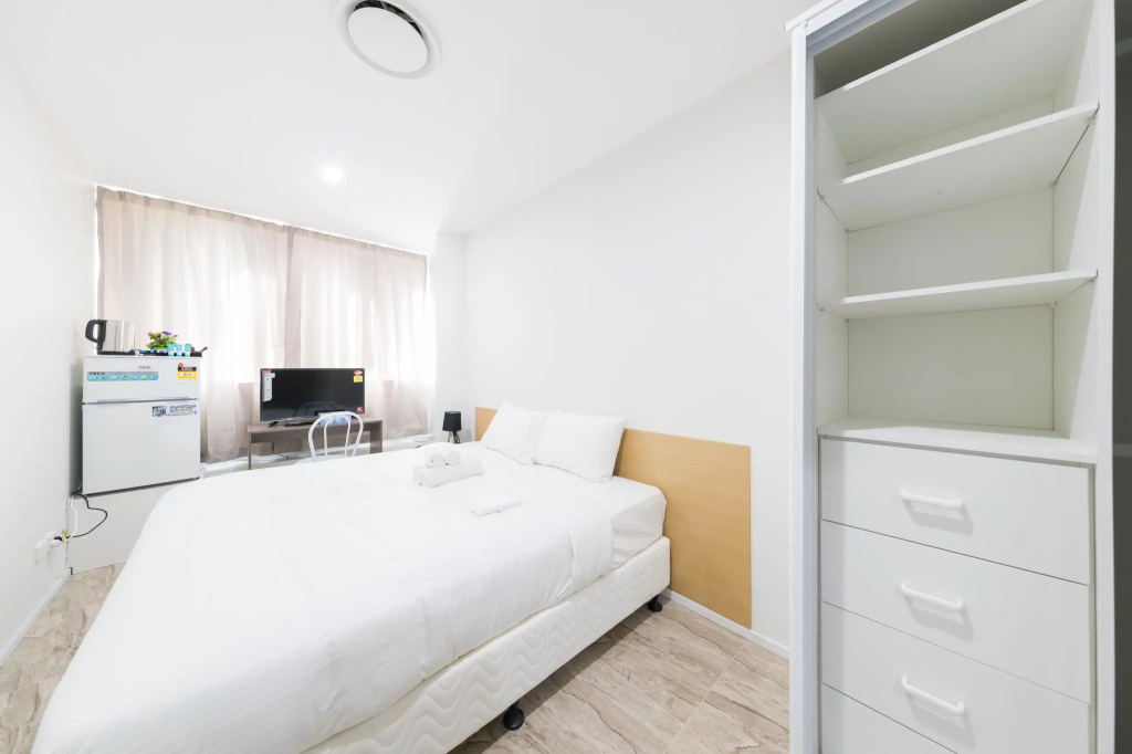 Standard Double room (full double bed)