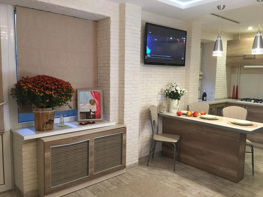 Studio Luxe on Victory Street in the city center