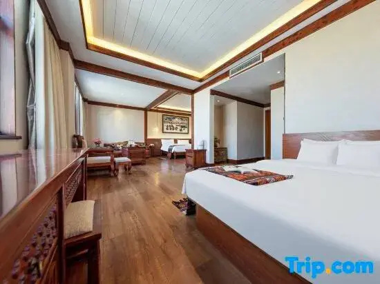 Luxury Family Suite with mountain view