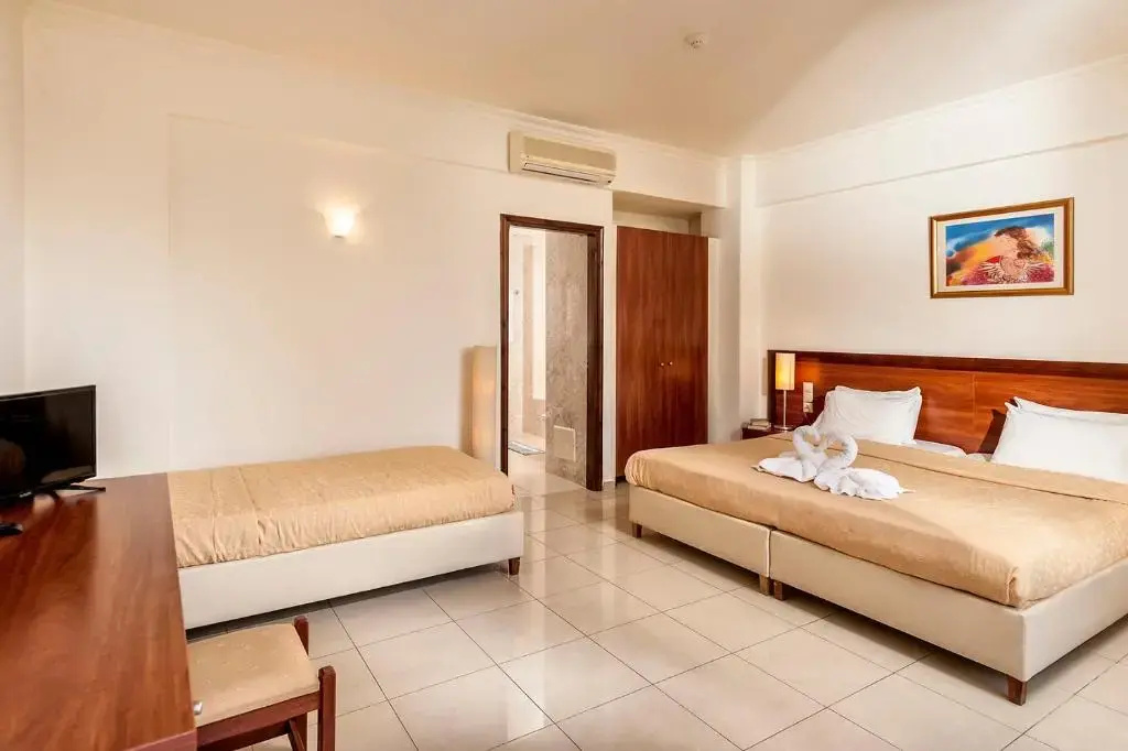 Superior Triple room