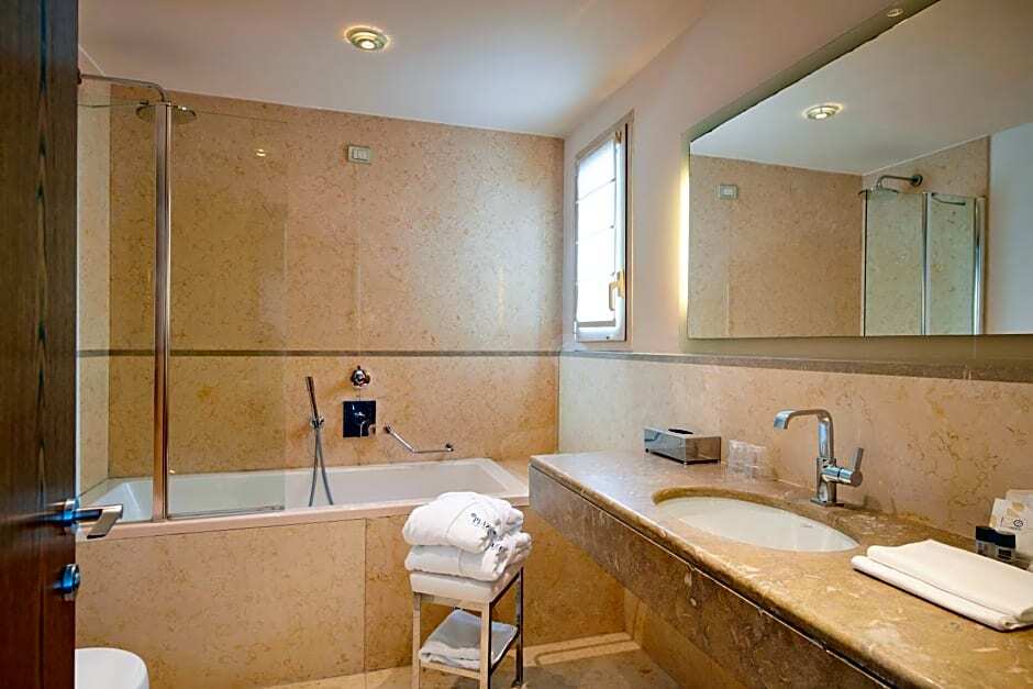 Двухместный номер Deluxe 2 отдельные кровати в Hotel Plaza Venice
