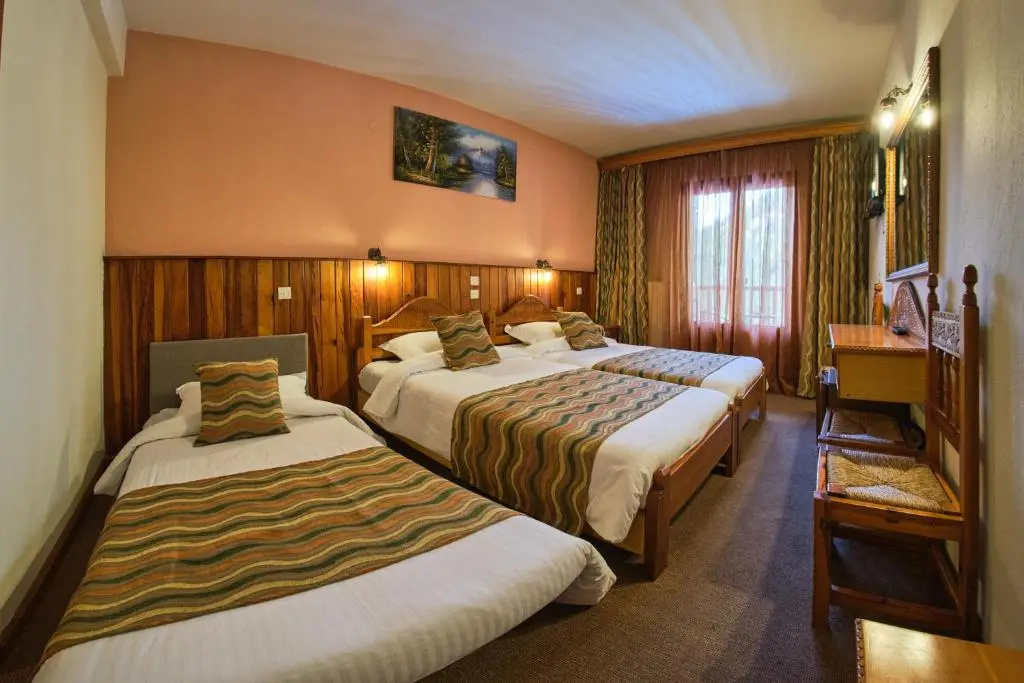 Standard Triple room with mountain view