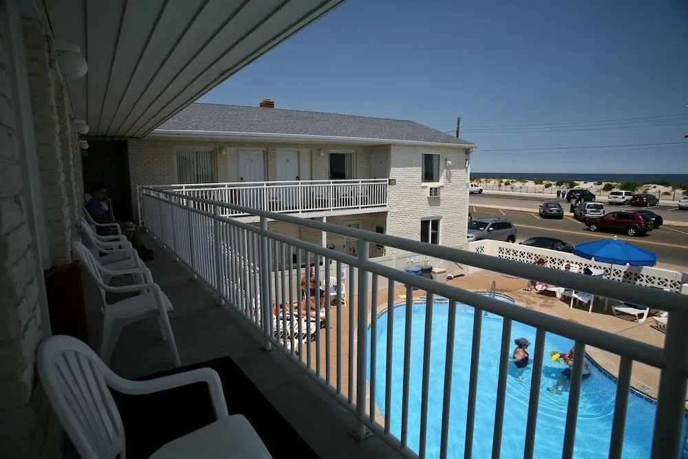 Luna Mar Motel
