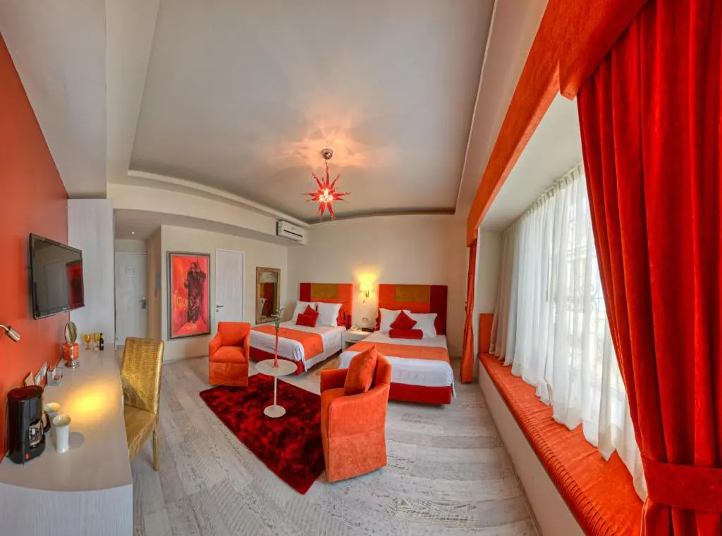 Standard Double Suite (full double bed)