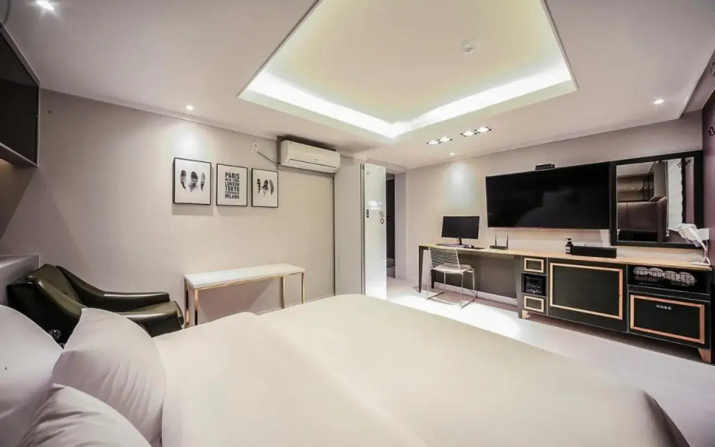 Hotel photo 20