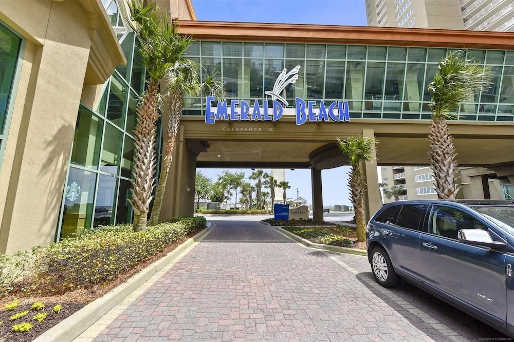 Emerald Beach 1830 - 2 Bedroom/2 Bath+Bunks 2 Condo by RedAwning
