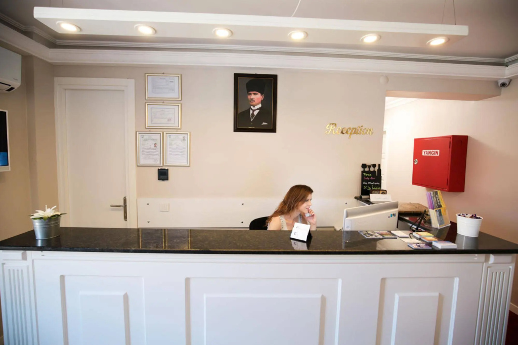 Hotel photo 12