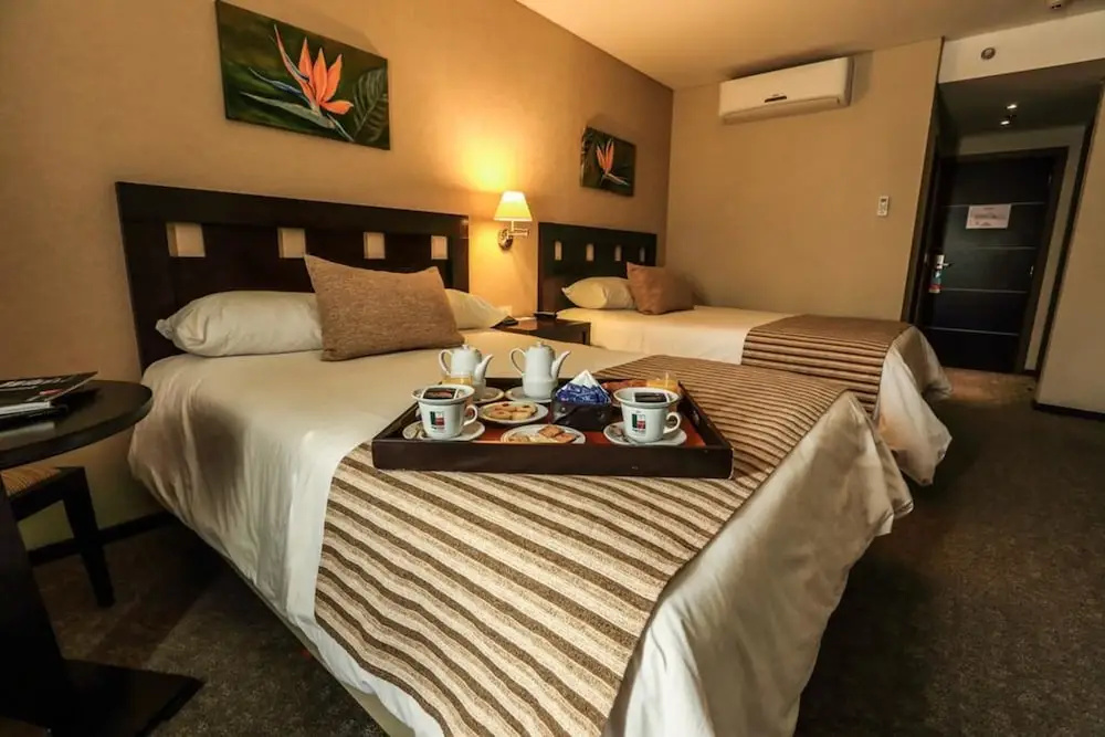 Howard Johnson by Wyndham Funes - Chambres
