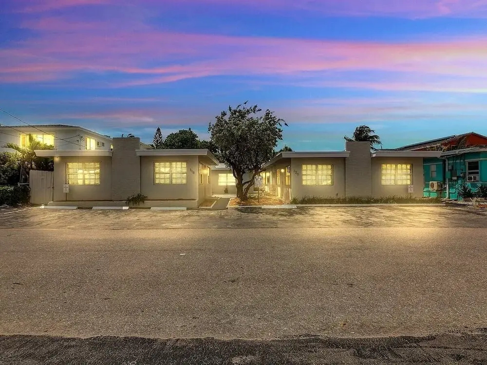 The Shell on Walnut Studio With Bath Hollywood Beach Free Parking