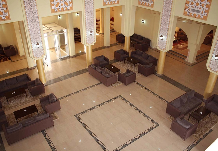 Lobby & Reception
