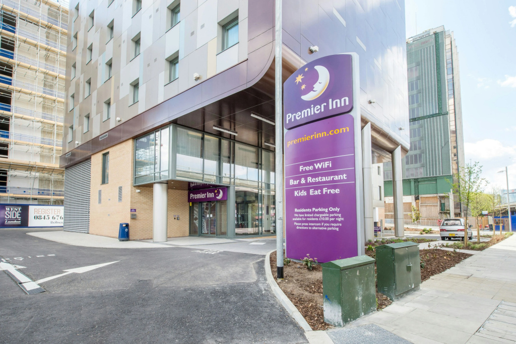 Premier Inn London Brentford — фото