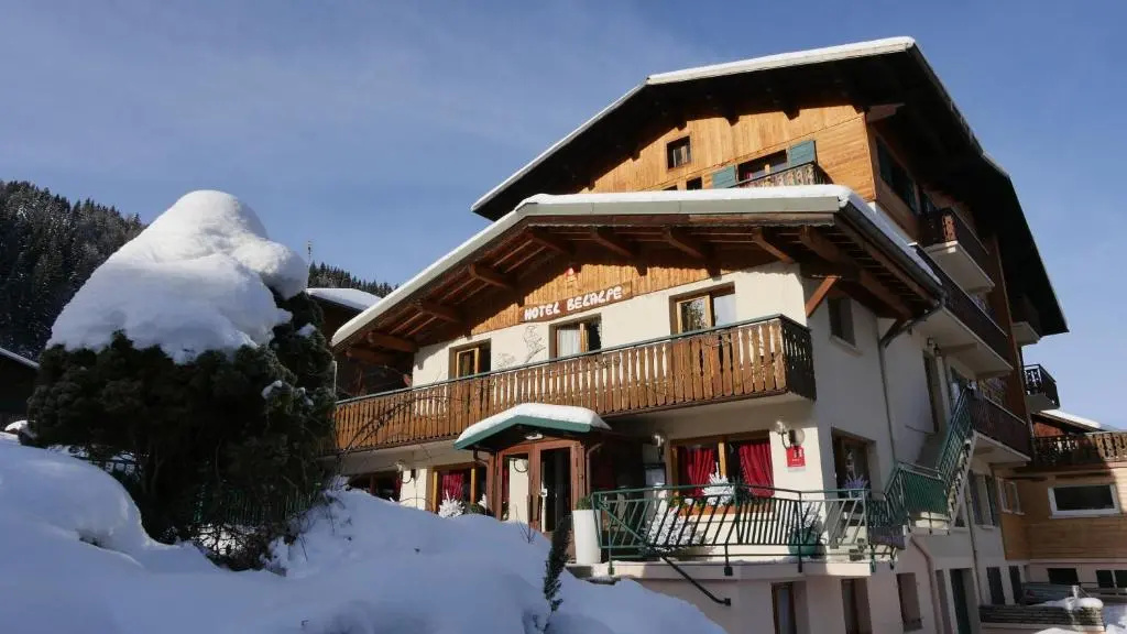 Standard Double room with mountain view (full double bed)