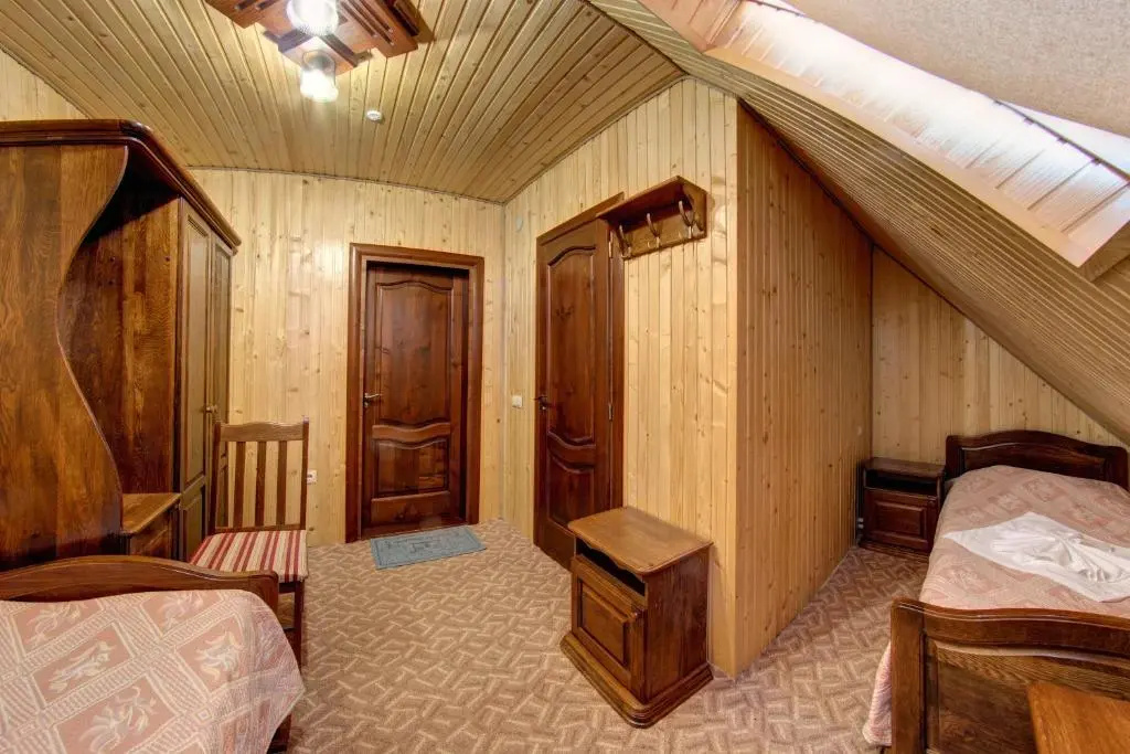 Standard Double Attic room (twin beds)