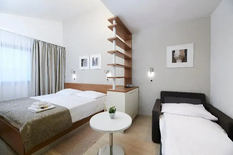 Двухместный номер Classic двуспальная кровать в Village Galijot Plava Laguna