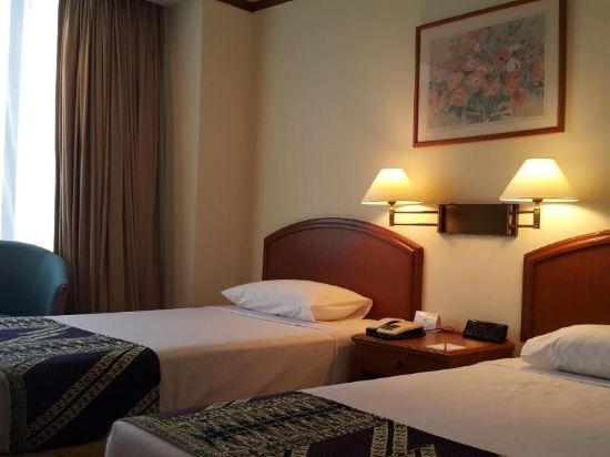 Mandarin Court Hotel