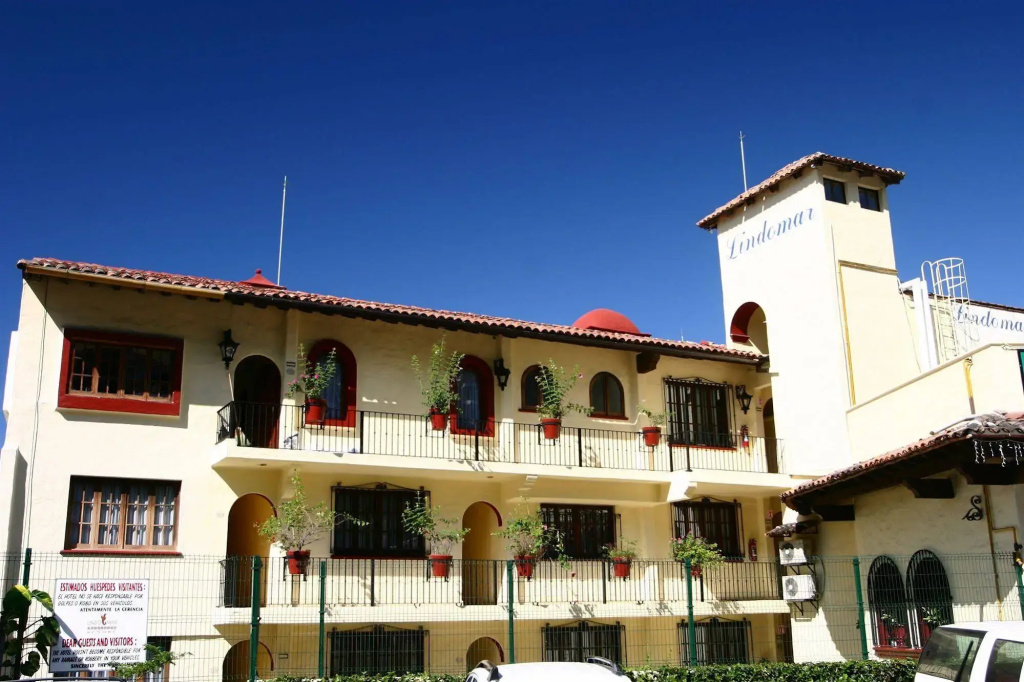 Lindo Mar Resort