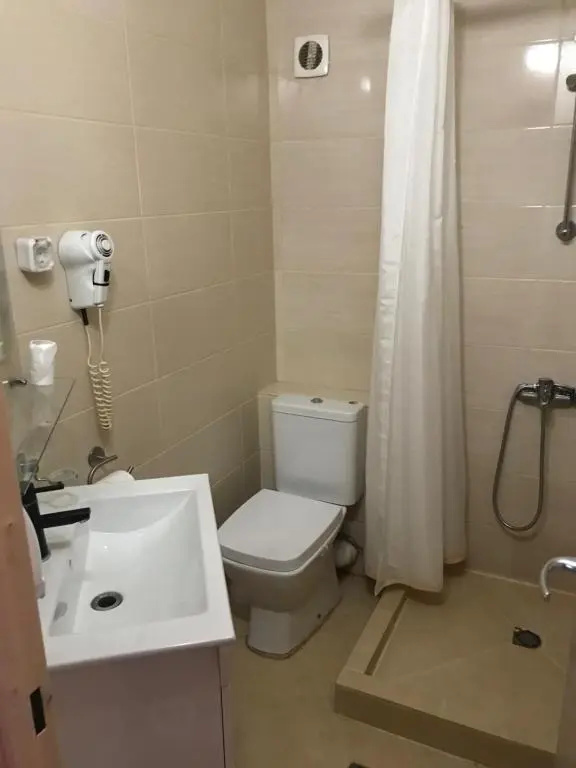 Economy room
