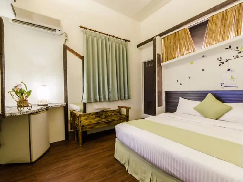 Standard Double room (full double bed)