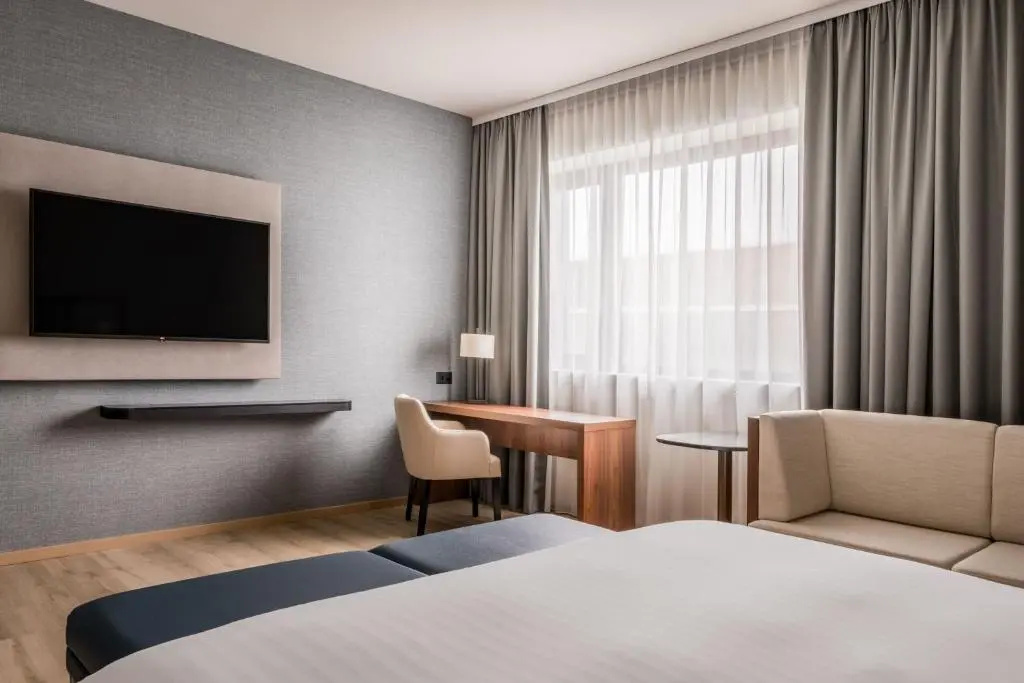 Superior Double room (full double bed)