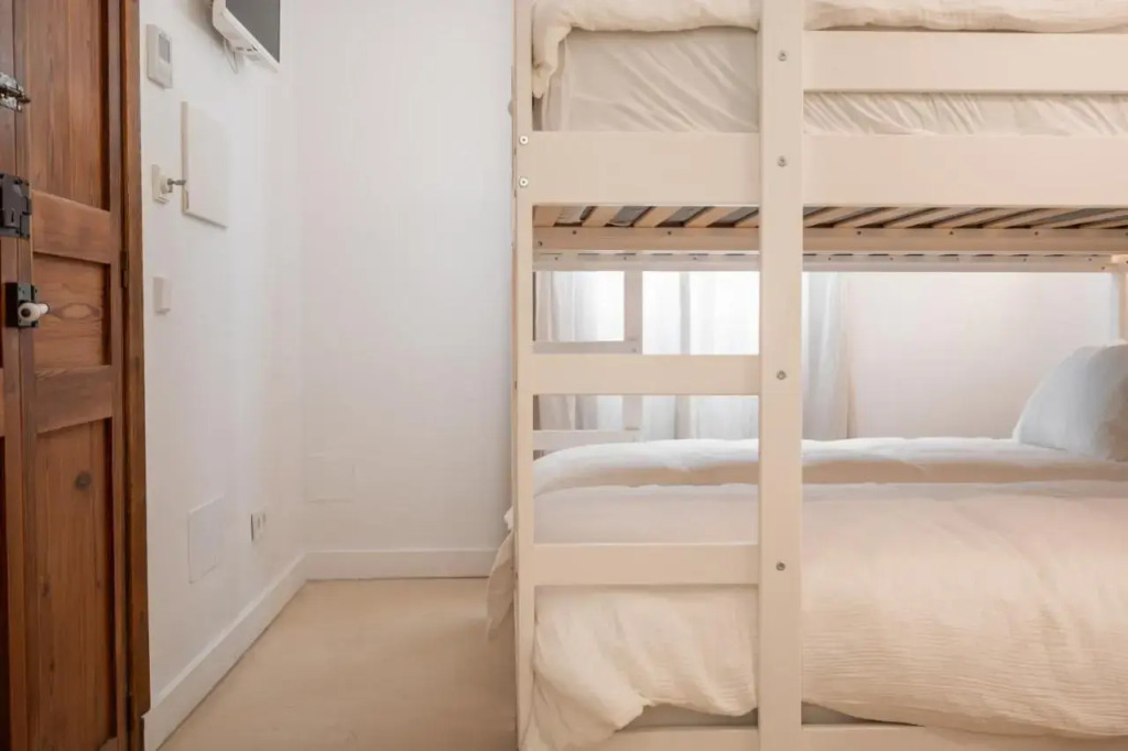 LLONGA'S Hostel by null