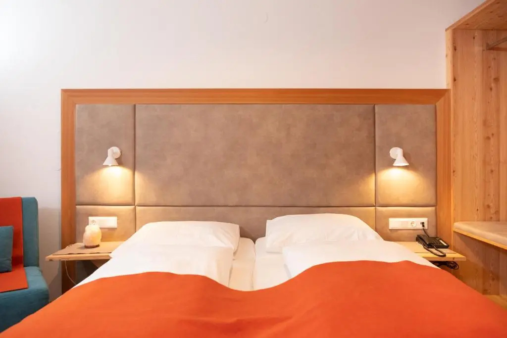 Standard Double room with garden view (full double bed)