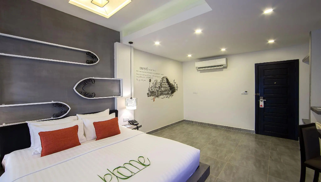 Deluxe Double room (full double bed)