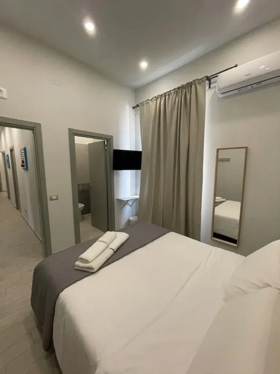 Economy room