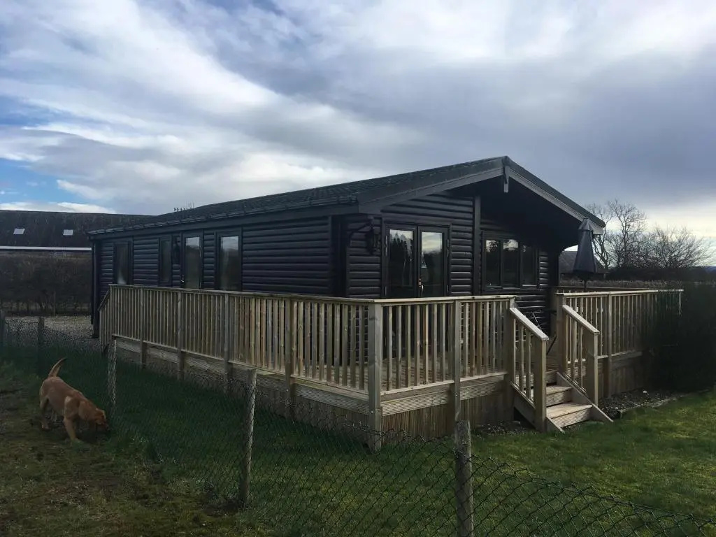 2 Bedrooms Chalet