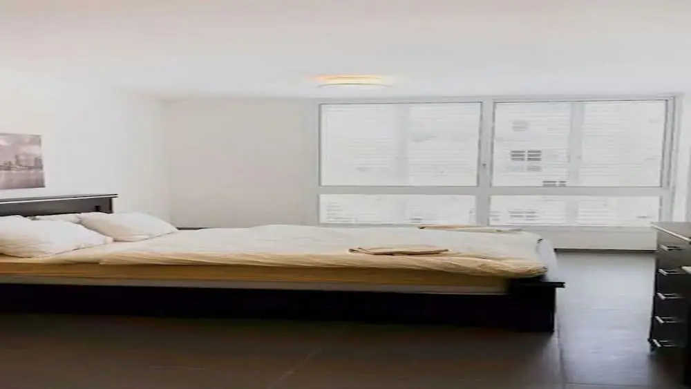 Luxury apt heart Bat-Yam 3 m walk beach