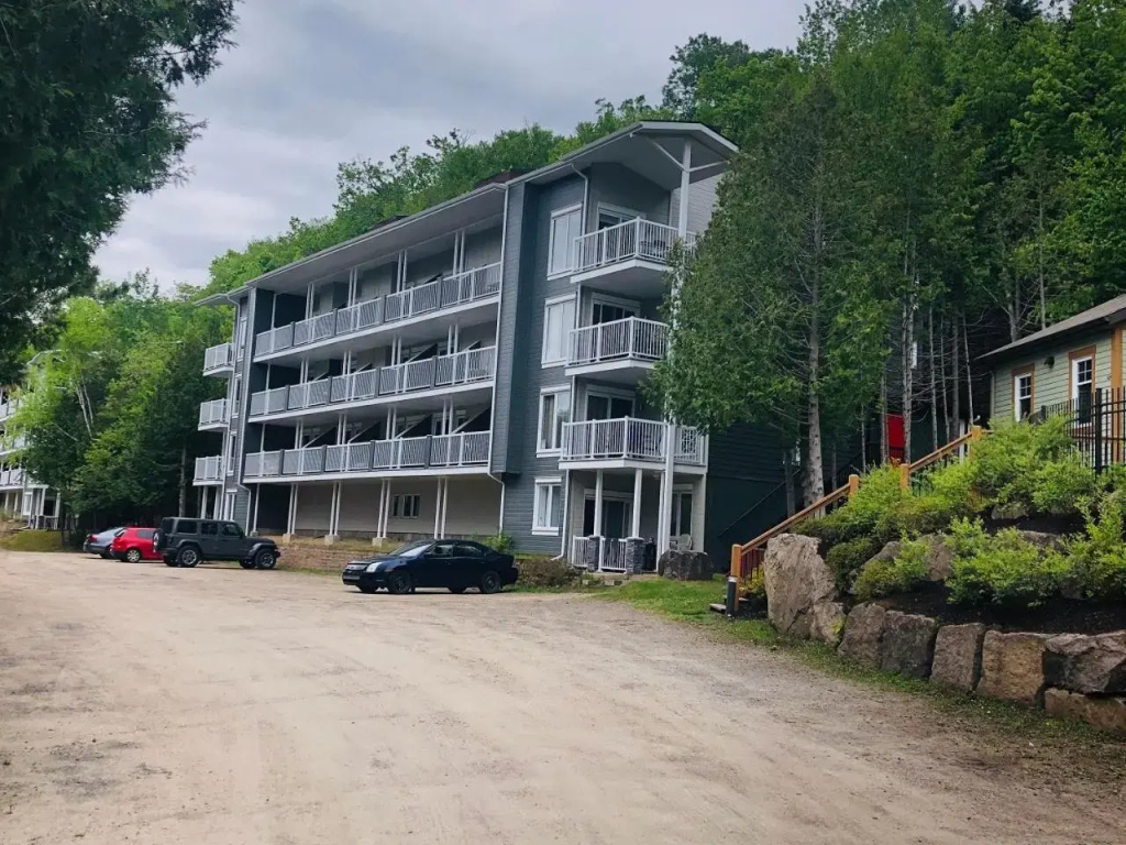 Tremblant Studio Woodland by My Tremblant Location
