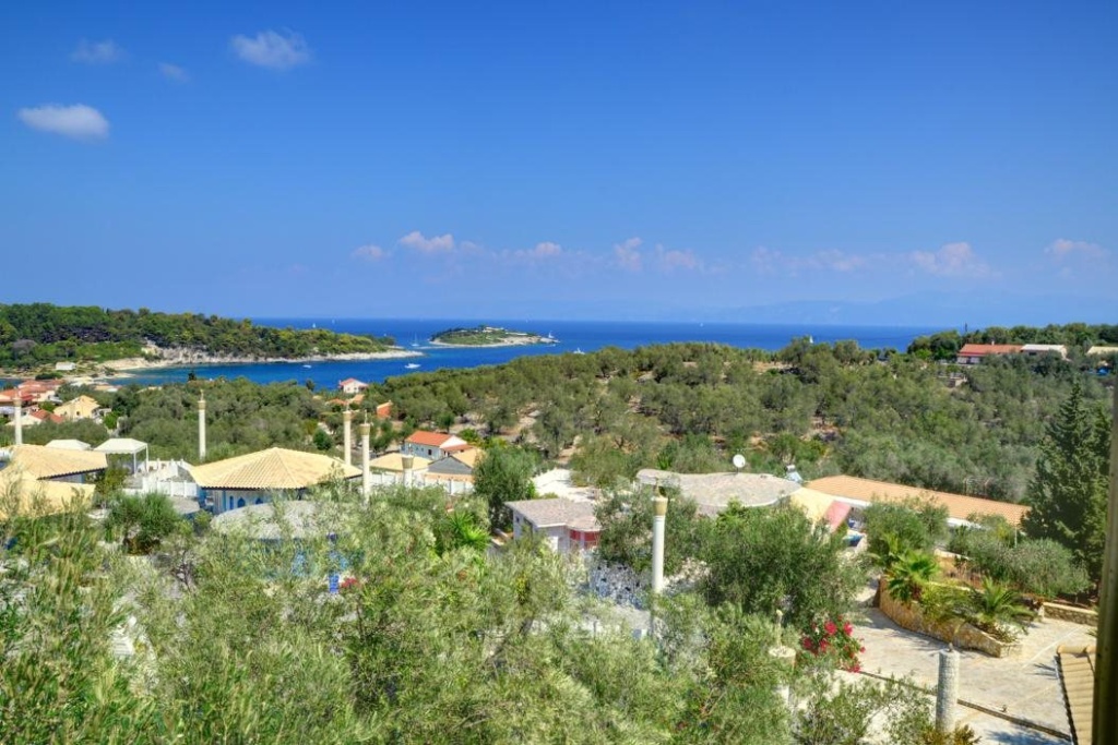 Beach & Waterfront