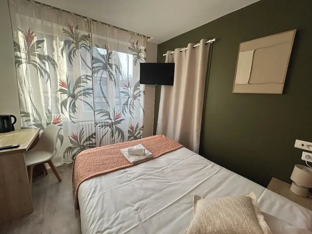 Brit Hotel Des Halles - Chambres