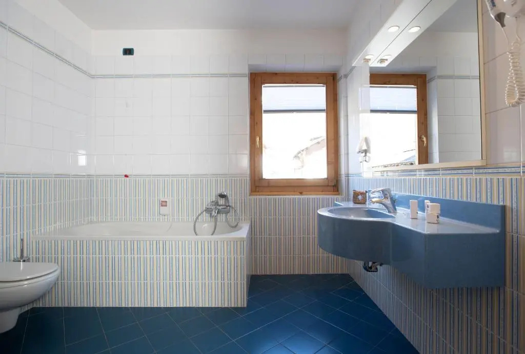 Standard Triple room with balcony
