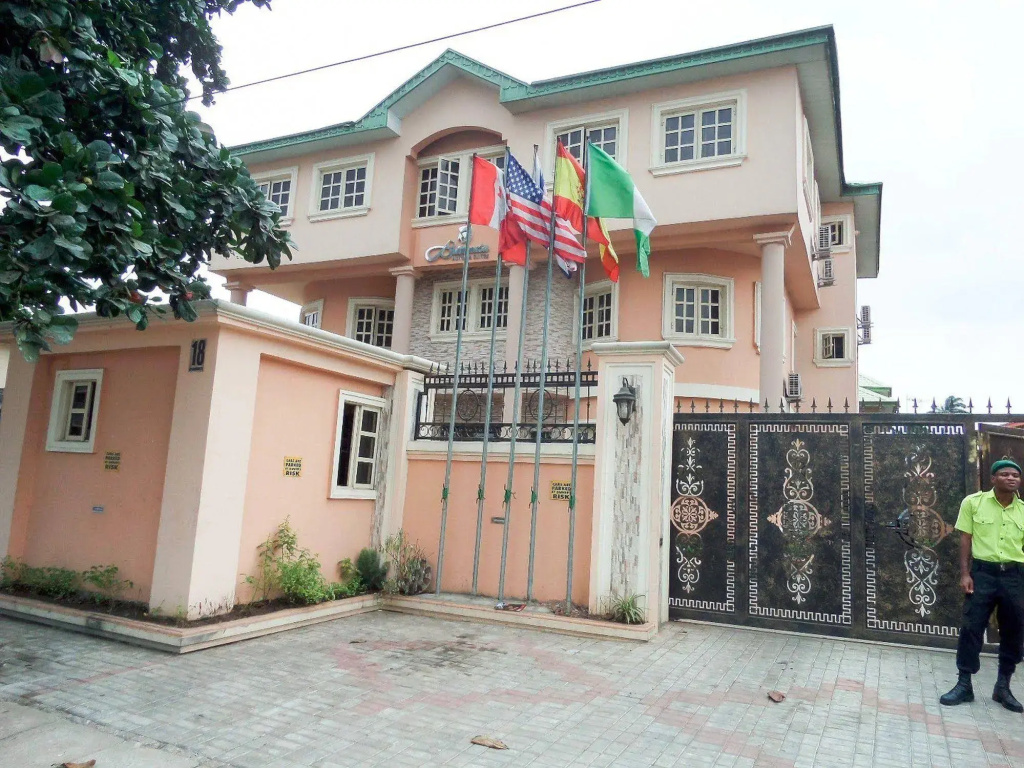 Britannia Hotel and Suites