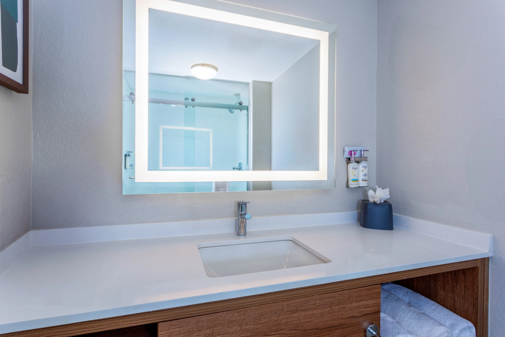 Holiday Inn & Suites Daytona Beach on the Ocean by IHG - Général