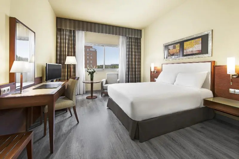 Elba Almería Business & Convention Hotel - Chambres