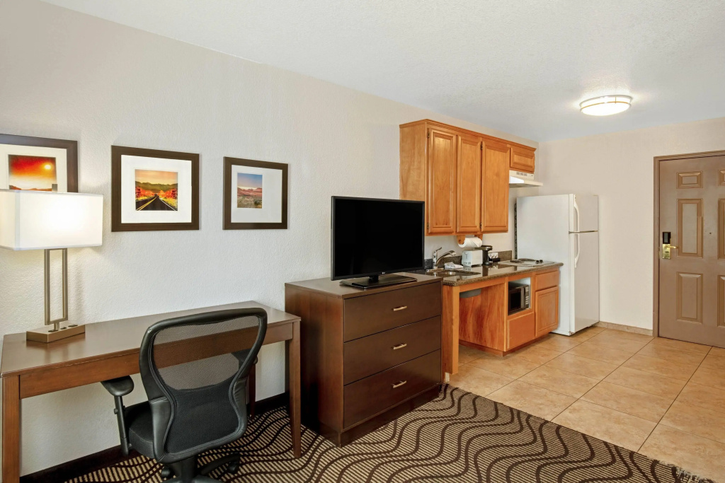 La Quinta Inn & Suites by Wyndham Las Vegas Red Rock - Général