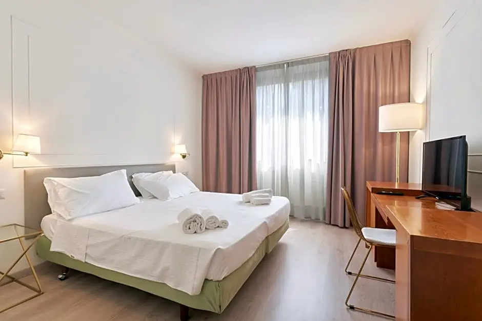 Hotel Cyrano - Chambres