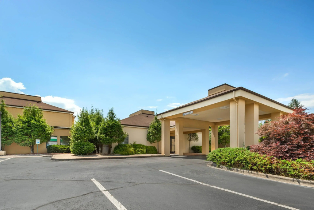 Quality Inn West of Asheville
