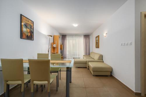 Отель Apartments Adria, фото 2