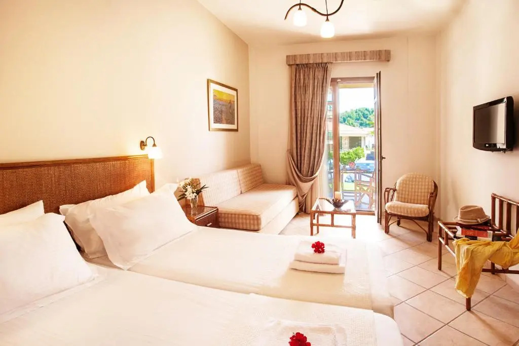 Standard Double room with garden view (twin beds)