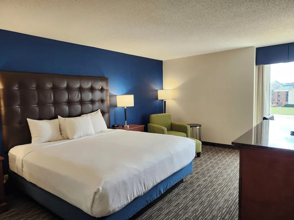 Heritage Inn & Suites St. Louis/Fenton, Trademark by Wyndham - Chambres