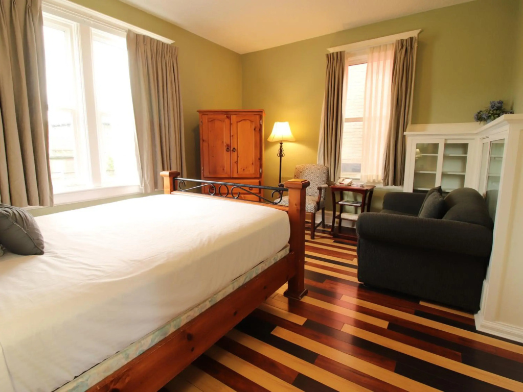 James Bay Inn Hotel & Suites - Général