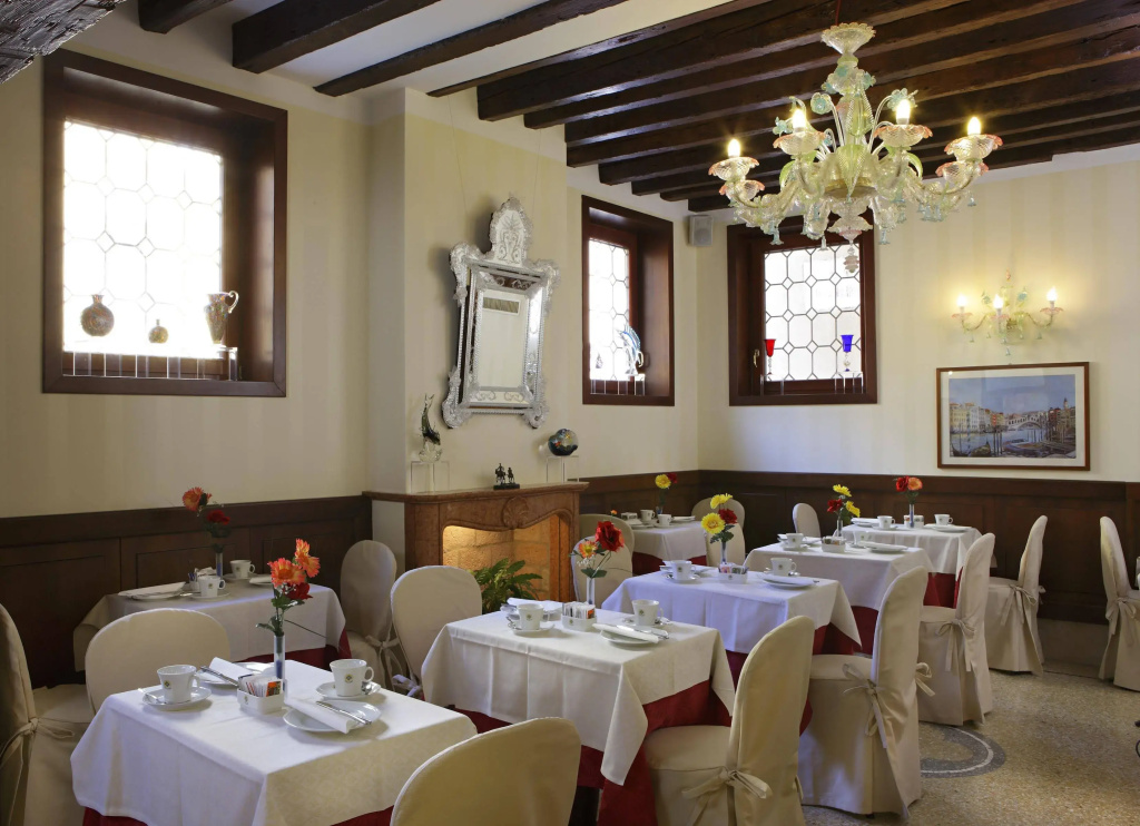 Hotel photo 15